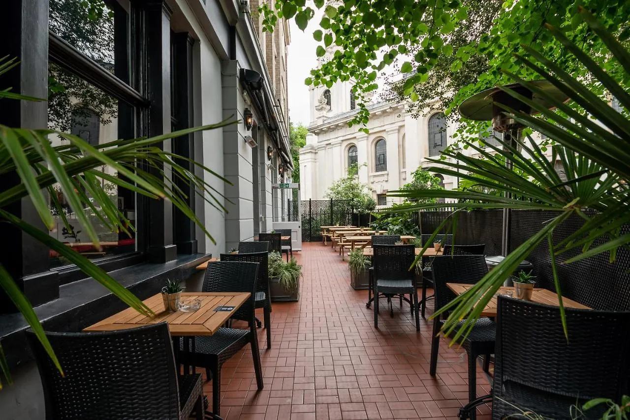 Where to Stay in Greenwich: 4 Best 4-Star Hotels