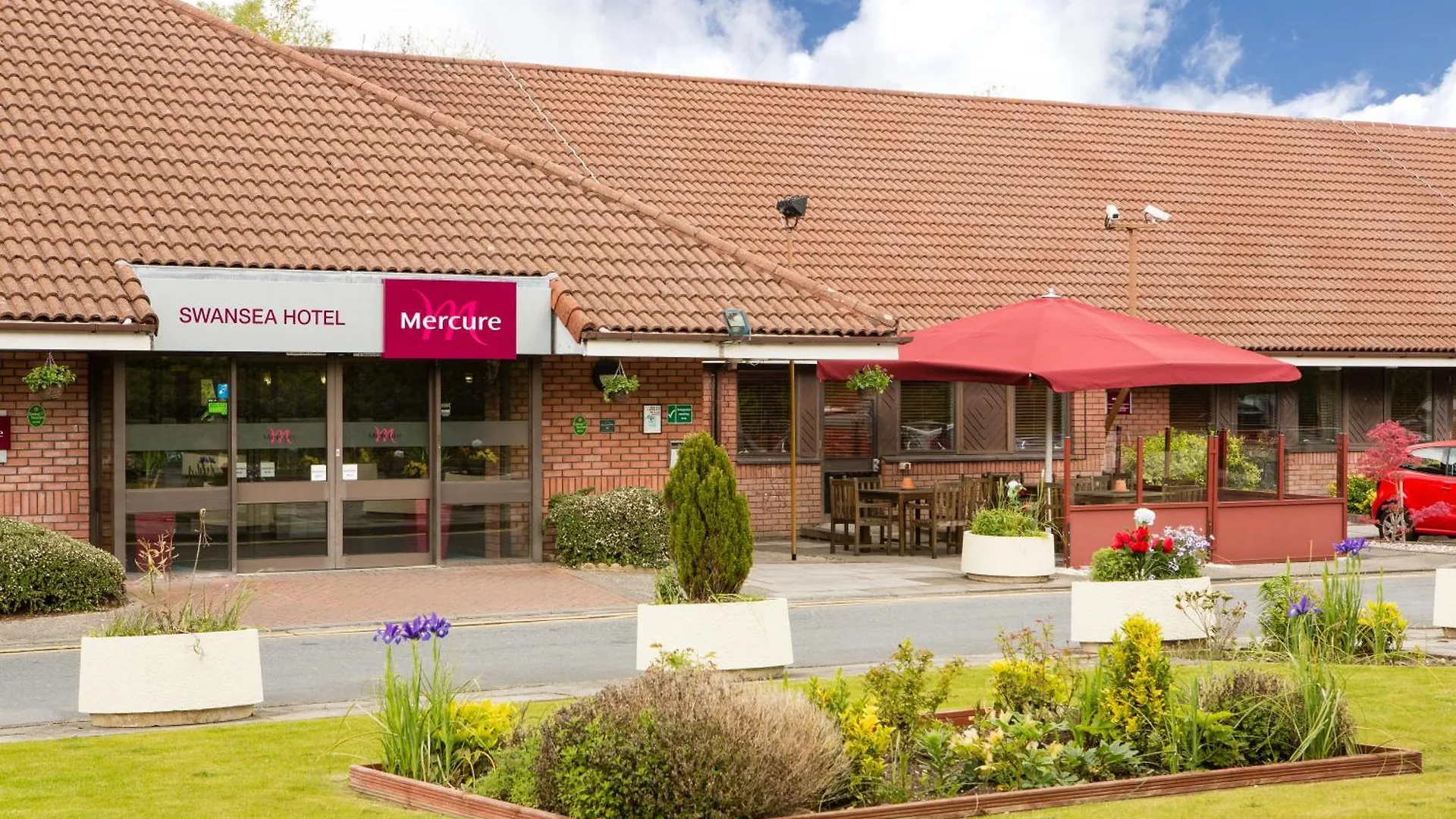 10 Top-Rated Resort Hotels in South Wales Worth Booking