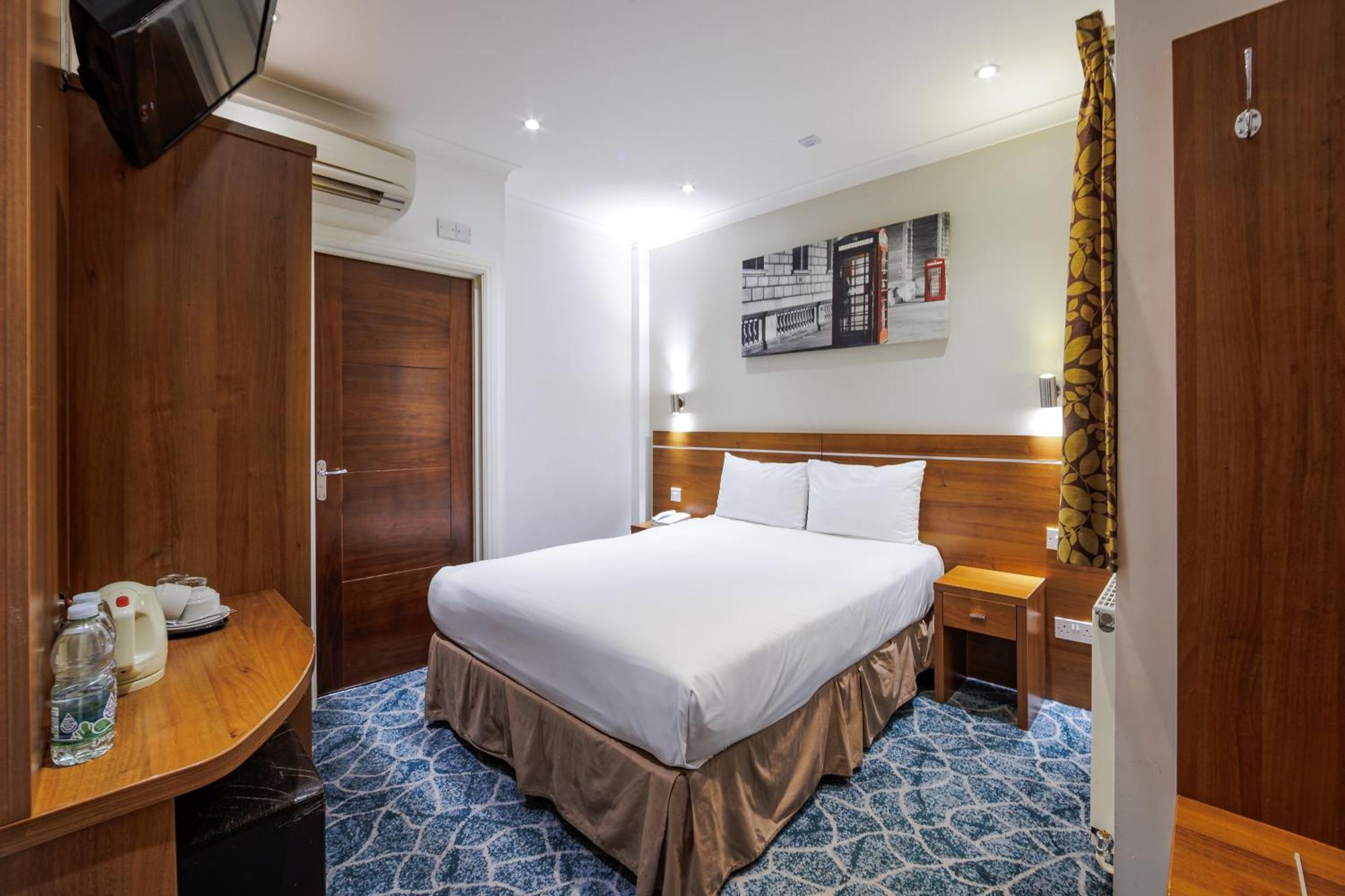Where to Stay Near Churchill War Rooms: 15 Best 4-Star Hotels
