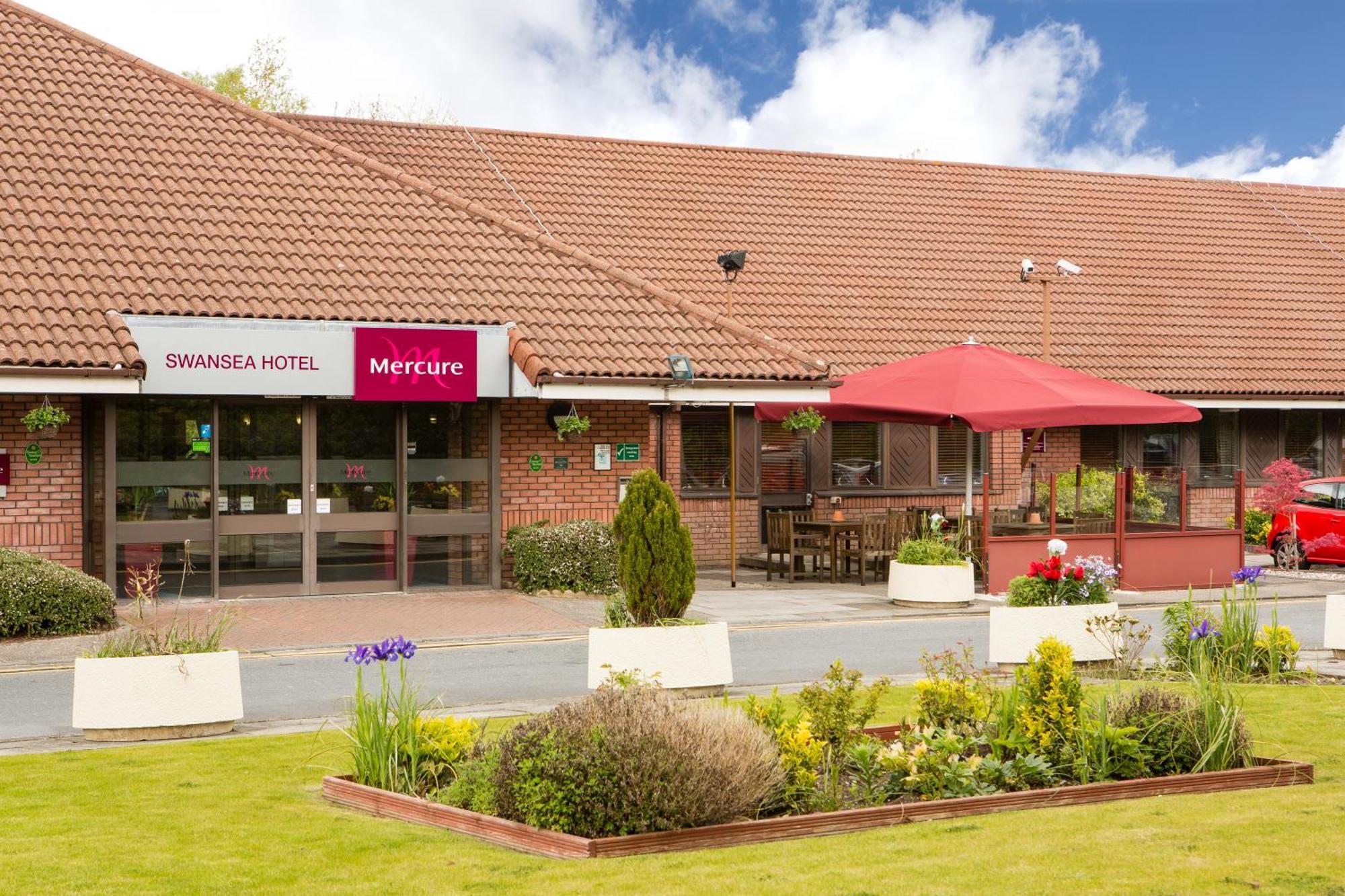 10 Top-Rated Resort Hotels in South Wales Worth Booking